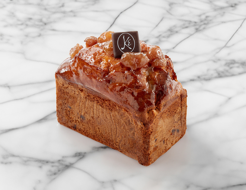 400g de cake aux marrons avec des marrons glacés sur le dessus